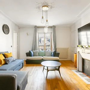 Quartier La Madeleine Free Netflix Apartment
