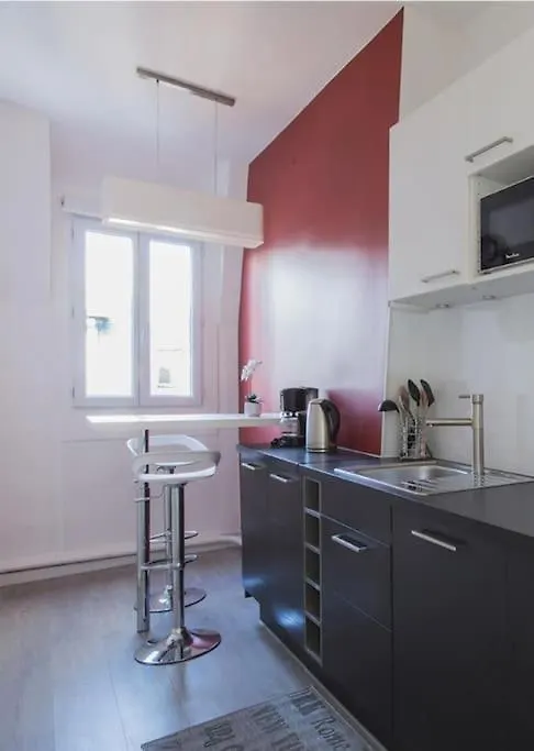 Luxury Studio In 5 Minutes Of The Champs-Elysees Paris 0*,  France